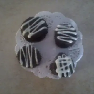 Capacillos de Chocolate Recheados de Cajeta e um toque de Rum