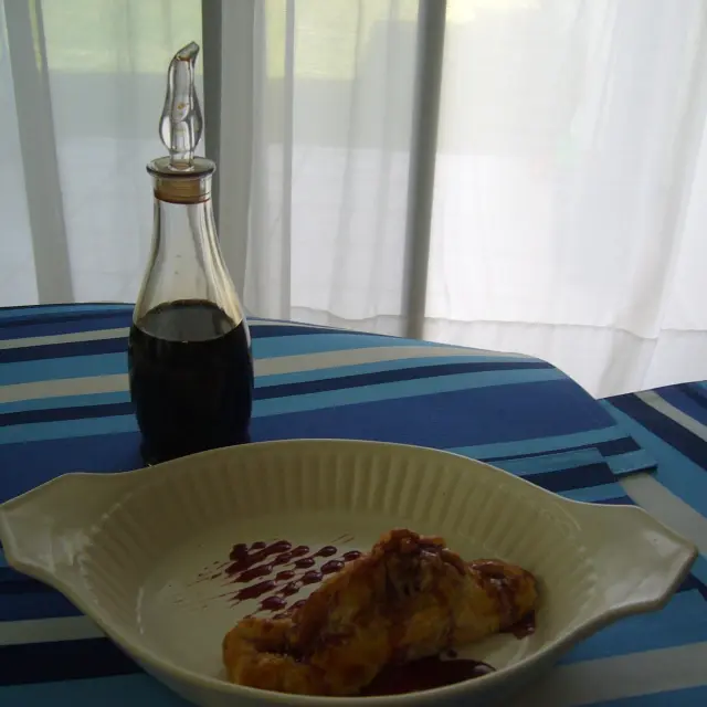 Blueberry Pastries with 3 Wine Sauce