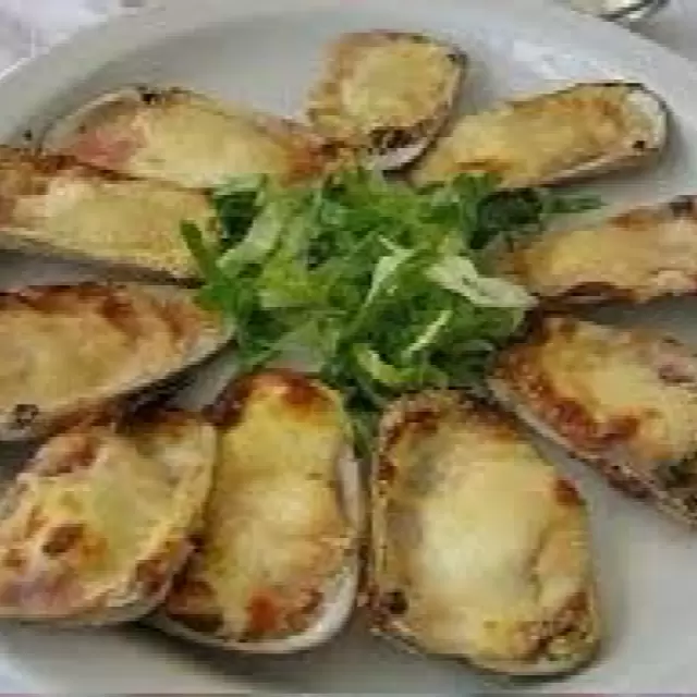 Almejas a la Parmesana