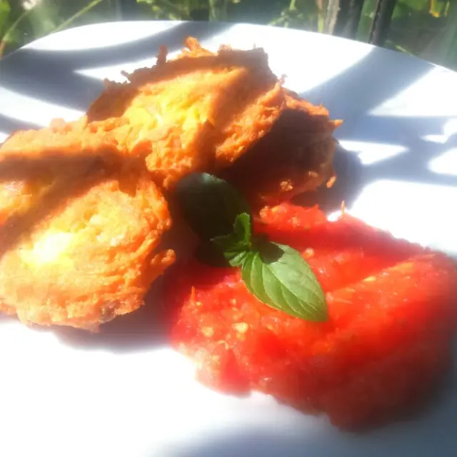 Chicken patties in green sauce