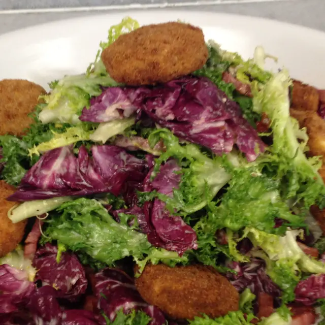 Salada de Queijo de Cabra