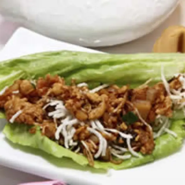 Lettuce and Salmon Wraps with Teriyaki Sauce