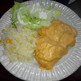Chicken in Cream with Chipotle and Almonds