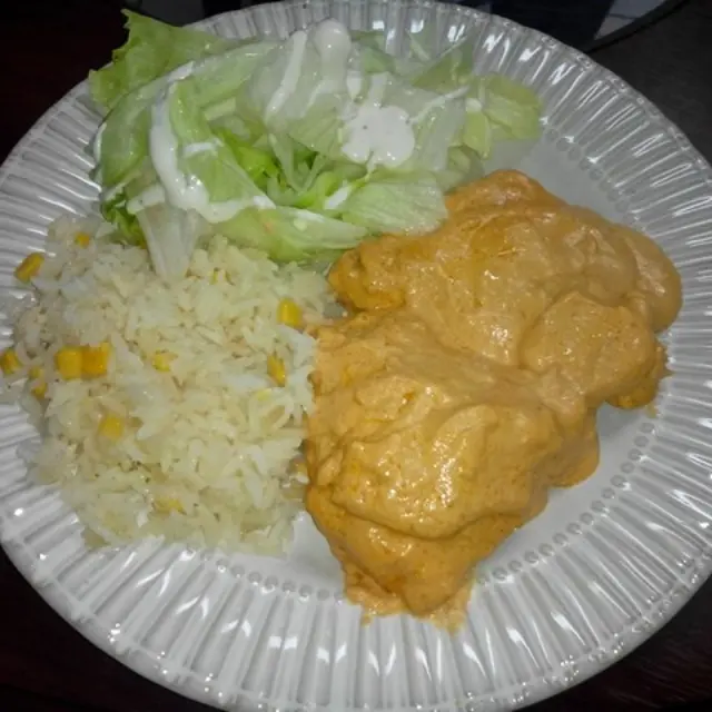 Chicken in Cream with Chipotle and Almonds