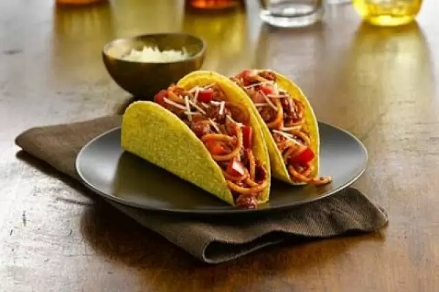 Spaghetti Tacos