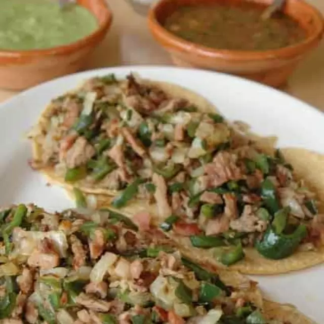 Tacos de Filete con Tocino