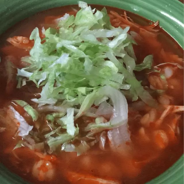 Pozole Rojo con Pollo