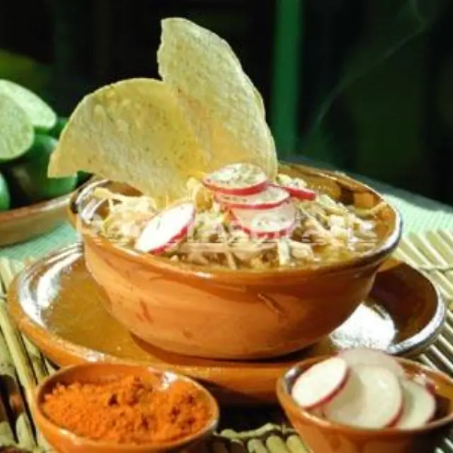 Pozole vermelho ao meu estilo