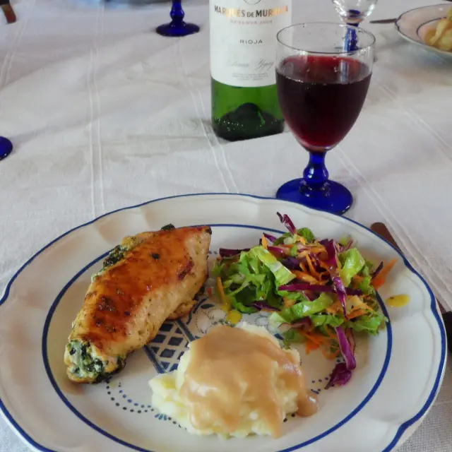 Spinach and Ricotta Stuffed Chicken Breast