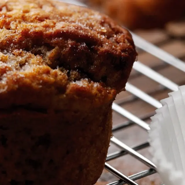 Apple and Cinnamon Muffins