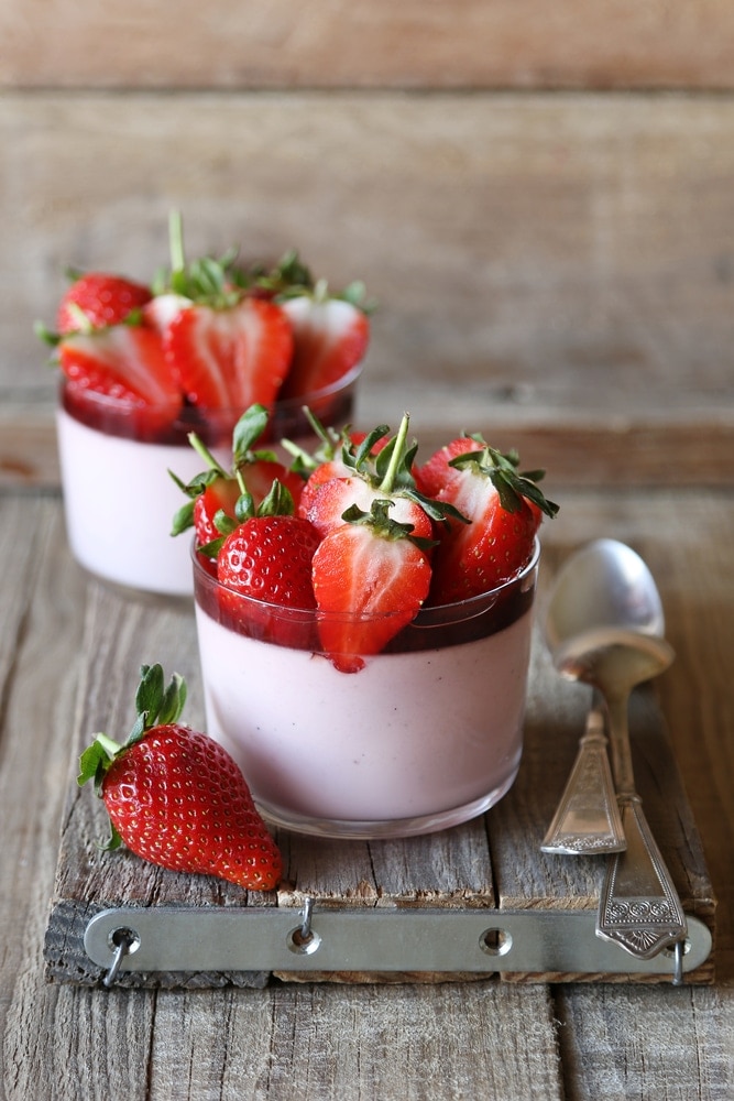 Strawberry and Yogurt Jelly
