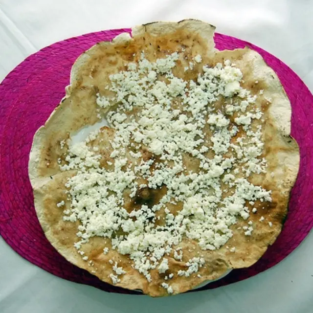 Tlayudas with Asiento