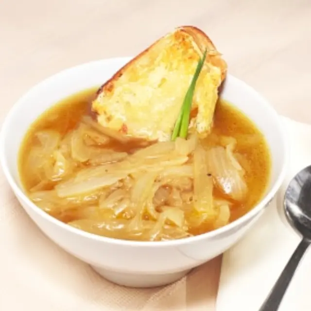 Sopa de Cebola com Queijo Gruyère