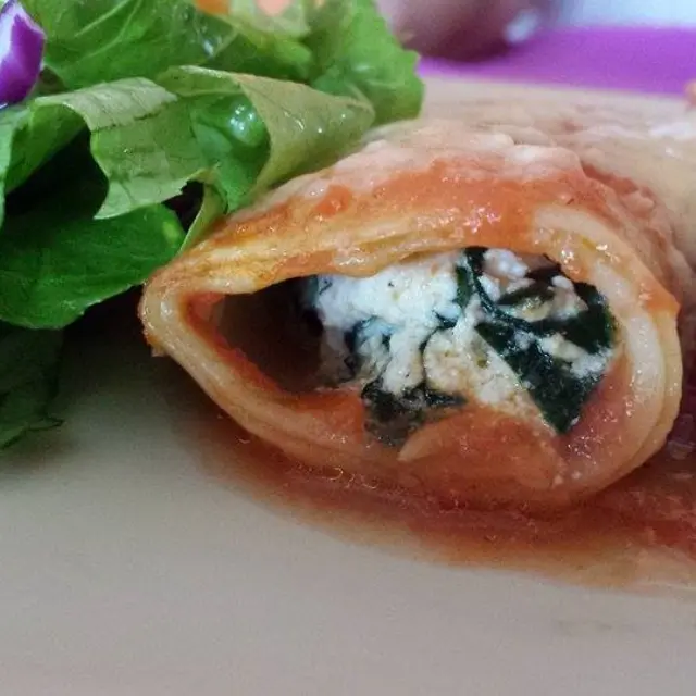 Spinach-Filled Cannelloni
