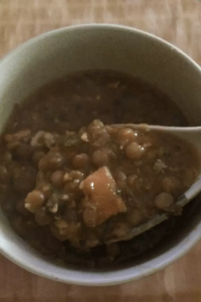 Sopa de Lentejas con Tocino