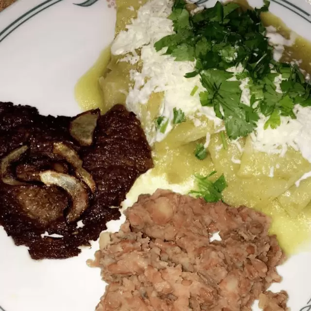 Chilaquiles en Salsa Verde