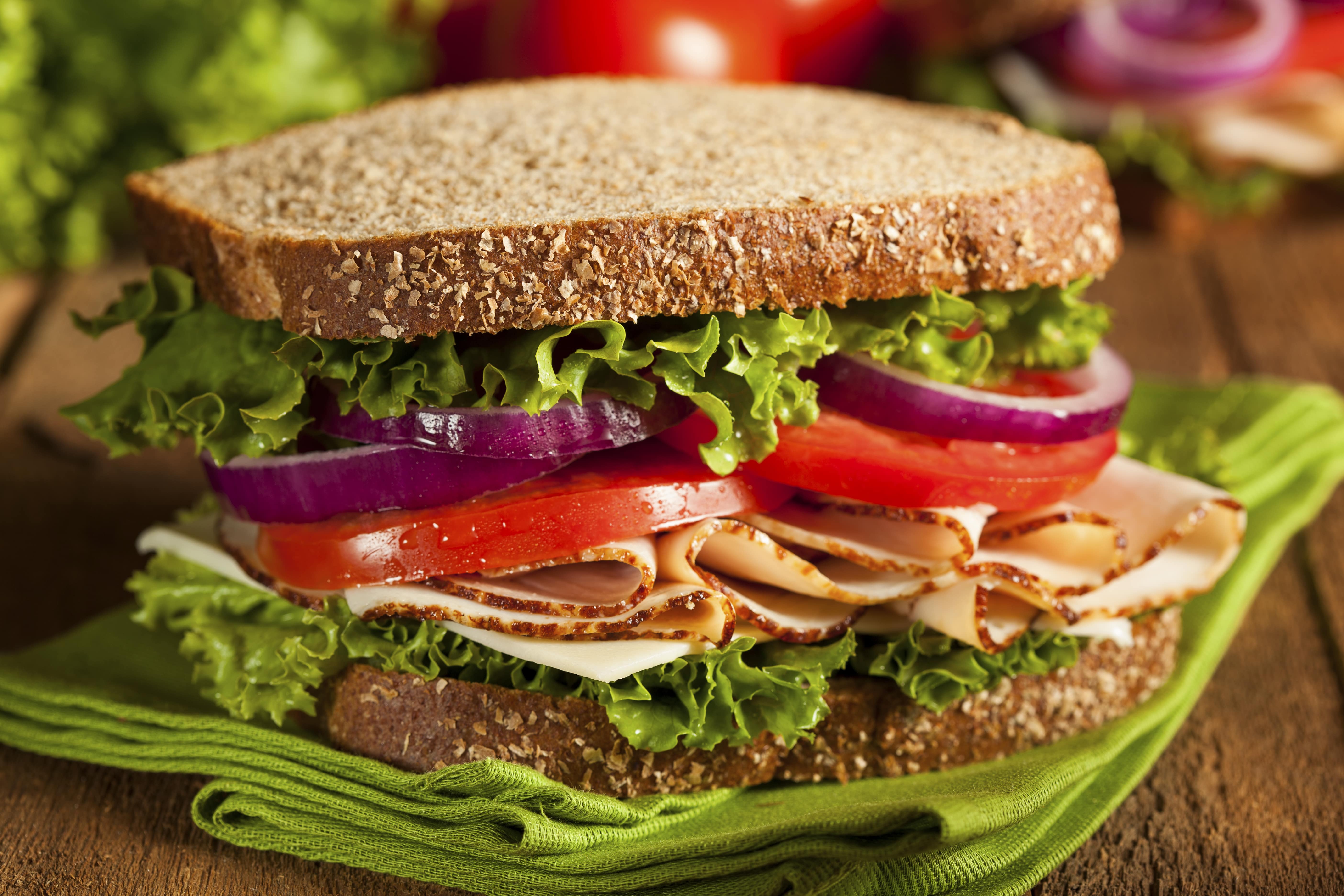 integral-bread-sandwich-with-turkey