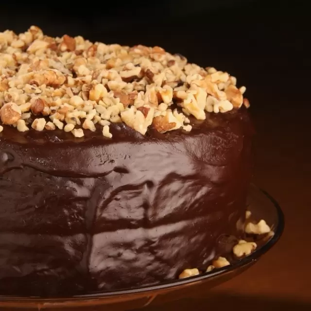 Chocolate and Nuts Cake with Chocolate Bitumen