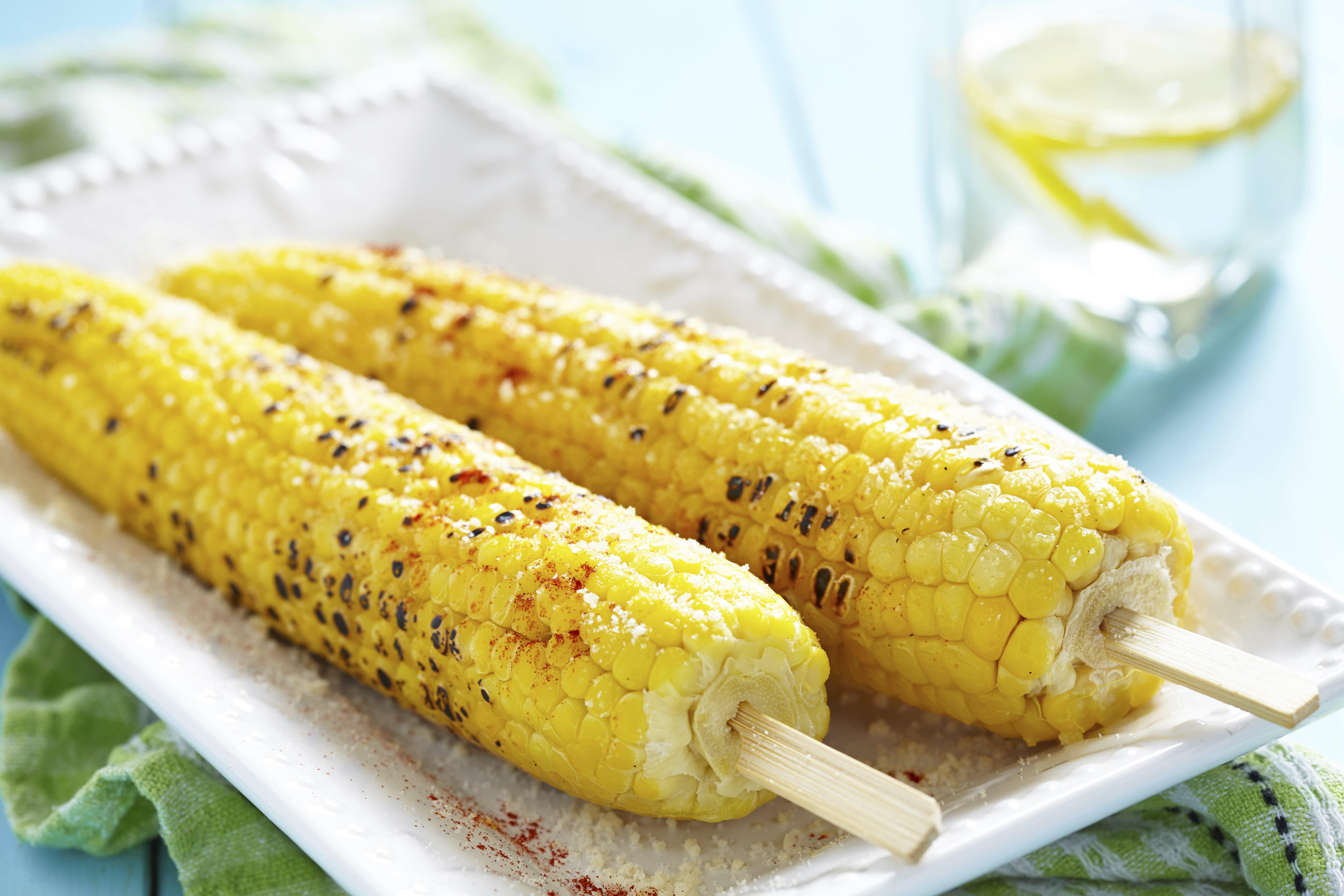 Elotes with Lemon and Chile