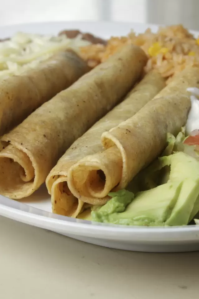 Tacos Dorados de Picadillo