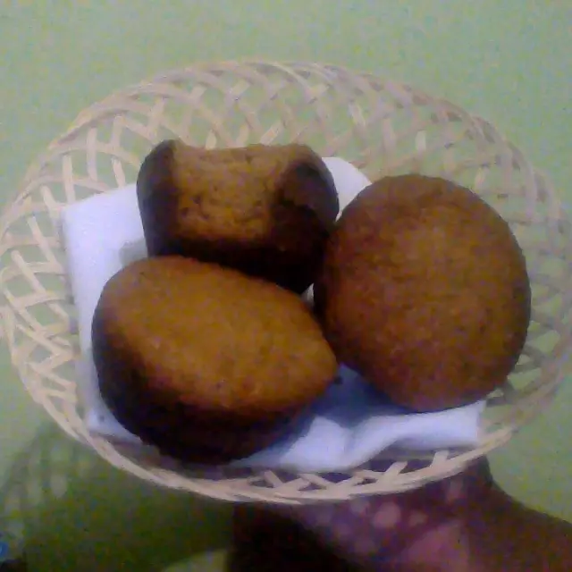 Cinnamon Apple Muffins