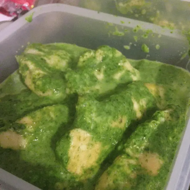 Chicken in Spinach Cream