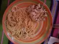 Spaghetti in Cream Sauce with Walnuts