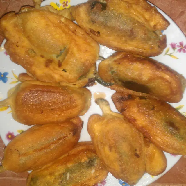 Stuffed Jalapeño Chiles
