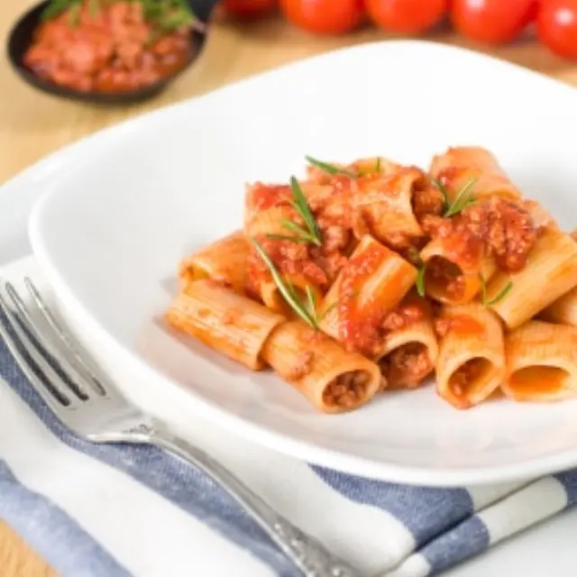 Pasta with Dried Tomato Sauce