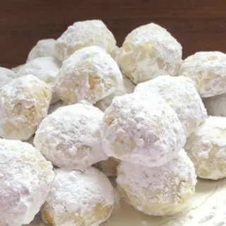 Nut Balls in a Jiffy