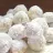 Bolinhas de Noz em um Dois por Três