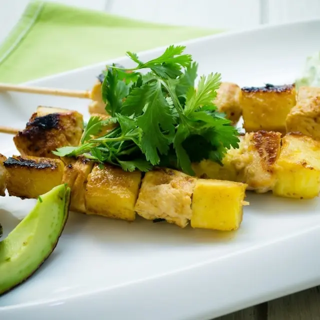 Chicken Skewers with FAGE Total Yogurt Sauce