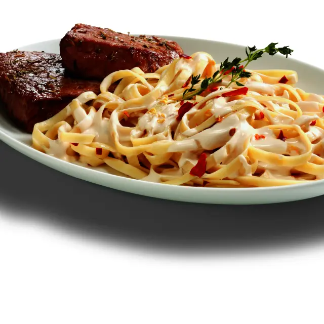 Fettuccine al Tequila with Beef Medallions
