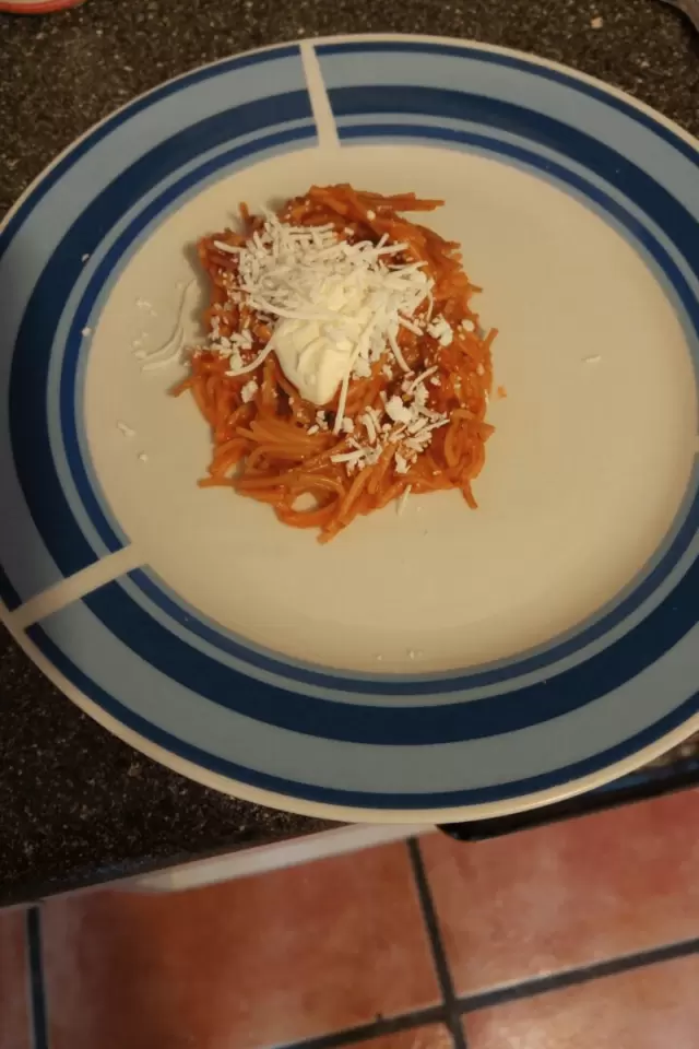 Fideo Seco con Chile Guajillo