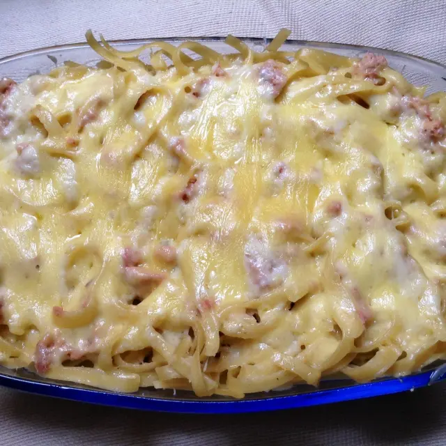 Fettuccine with Four Cheeses and Tuna