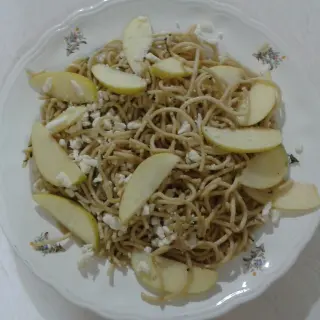 Spaghetti with Apple