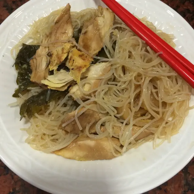 Chinese Noodles with Chicken