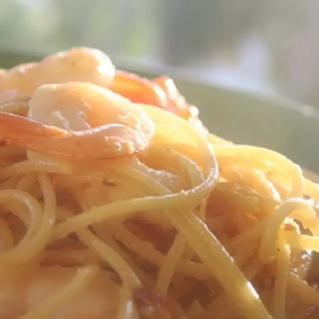 Spaghetti with Shrimp in Cognac