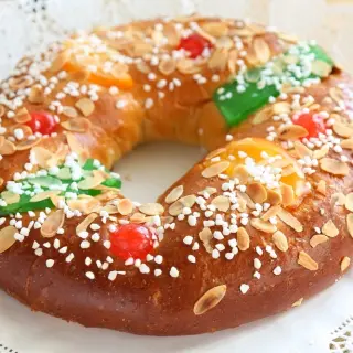 Easter bread filled with fruit