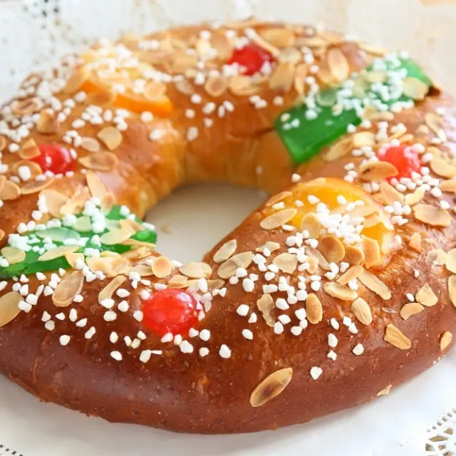 Easter bread filled with fruit