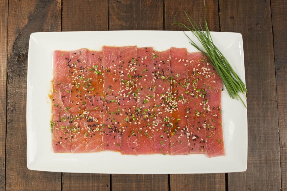 Sashimi de Atún con Soya