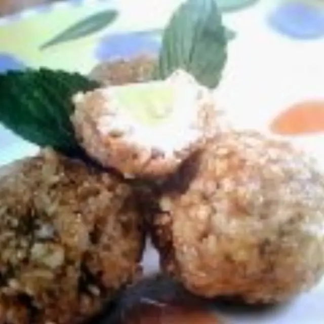 Grape Balls with Cream Cheese