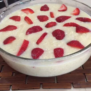 Tapioca with Strawberries and Pineapple