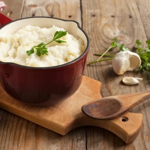 Mashed Potatoes with Cream