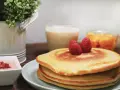 Hotcakes com Molho de Morango Sem Lactose
