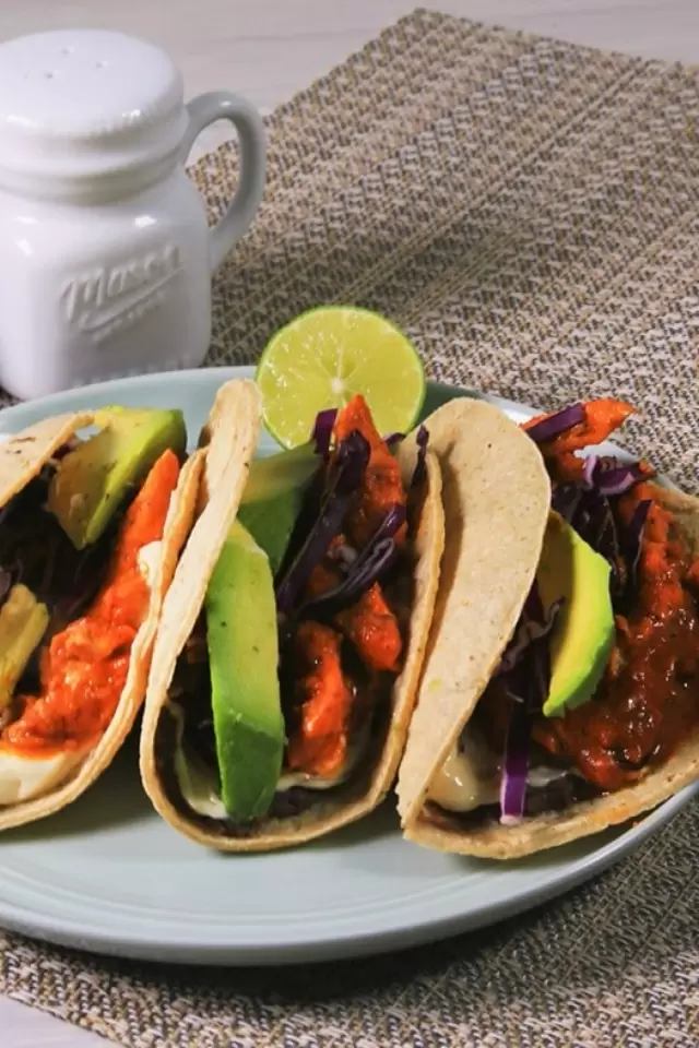 Tacos de Pescado con Achiote