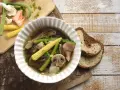 Caldo de Frango, Cogumelos e Vegetais