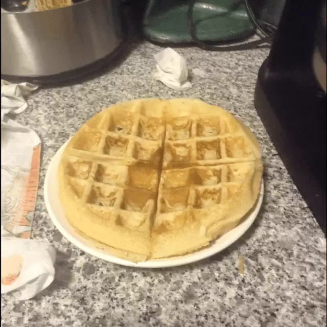 Waffles esponjosos (para wafflera eléctrica) Receta de Magui- Cookpad