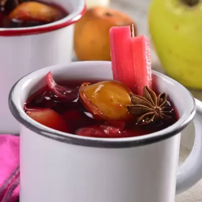 Ponche de Frutas Navideño