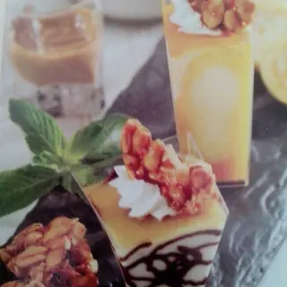 Guava Dessert with Peanut Candy